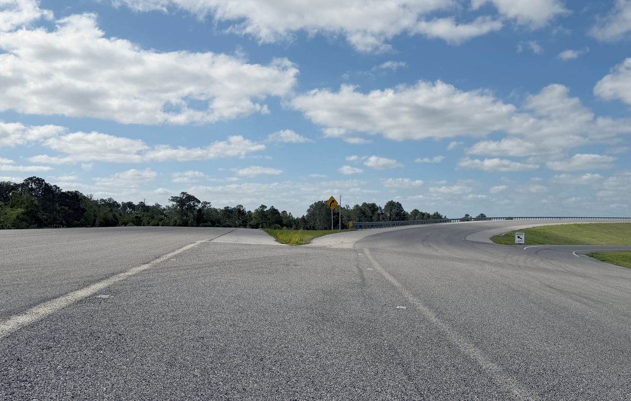 Oval Track image 1